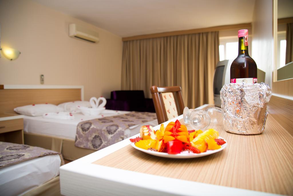Tuntas Beach Hotel Дидим Номер фото
